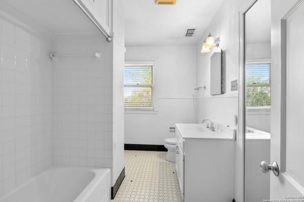 Bathroom, Interior