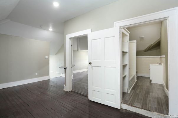 Interior, Recessed Lighting, Walk-in Closets, Wood Texture Flooring