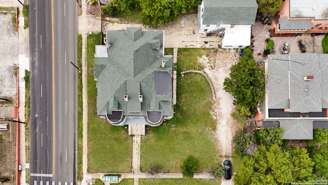 Exterior, Drone