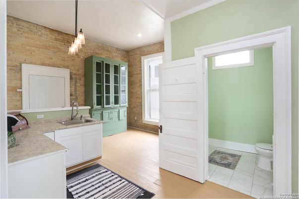 Bathroom, Interior, Pendant Lights, Recessed Lighting, Stone Walls, Wood Texture Flooring