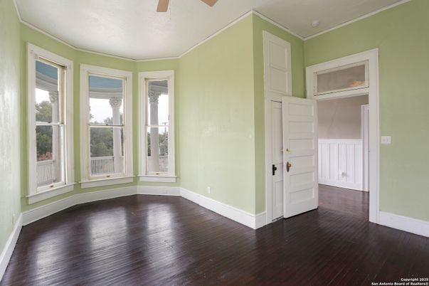Empty room, Interior, Wood Texture Flooring