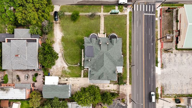 Exterior, Drone