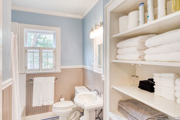 Bathroom, Interior