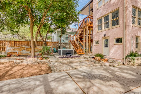 Backyard, Exterior