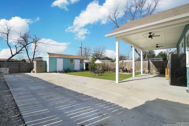 Backyard, Exterior