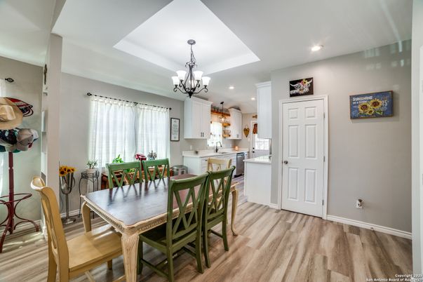 Chandelier, Dining room, Interior, Kitchen, Pendant Lights, Recessed Lighting, Wood Texture Flooring