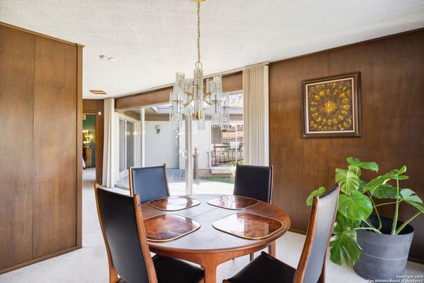 Chandelier, Dining room, Interior
