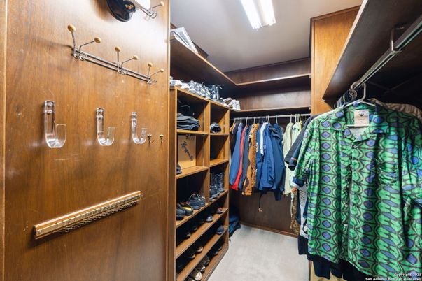 Interior, Walk-in Closets