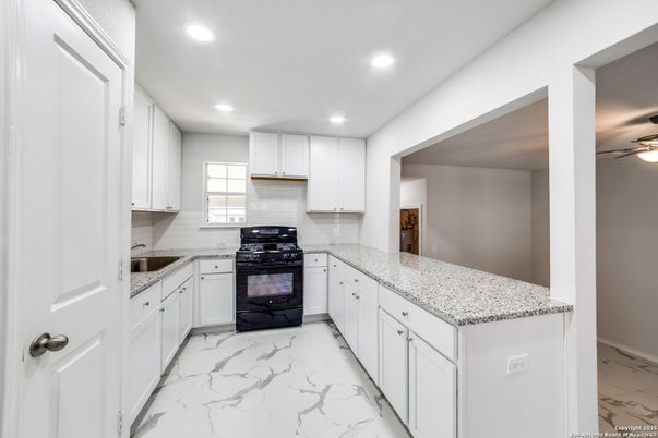 Interior, Kitchen, Marble, Recessed Lighting