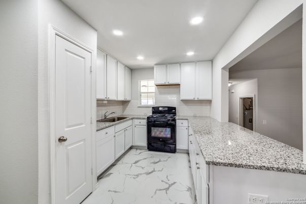Interior, Kitchen, Marble, Recessed Lighting