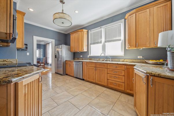 Interior, Kitchen, Pendant Lights, Recessed Lighting, Stainless Steel Appliances