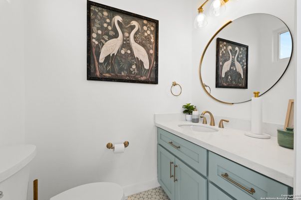 Bathroom, Dual Sink Vanities, Interior