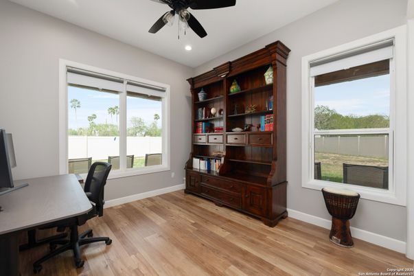 Home Office, Interior, Recessed Lighting, Wood Texture Flooring