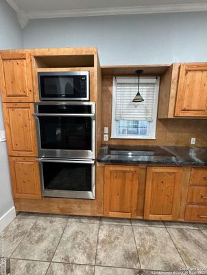 Interior, Kitchen, Stainless Steel Appliances