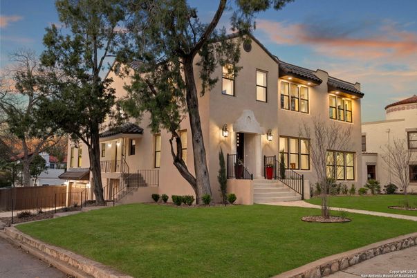 Backyard, Exterior, Facade, Mediterranean