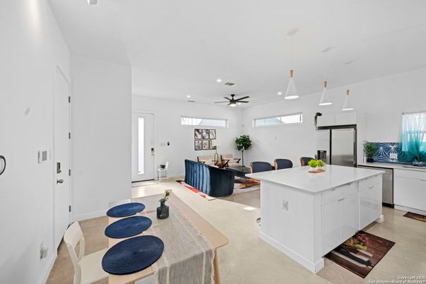 Dining room, Interior, Kitchen, Pendant Lights, Recessed Lighting