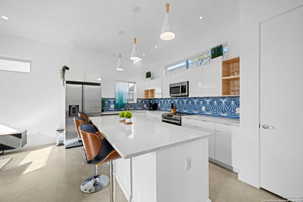 Interior, Kitchen, Pendant Lights, Recessed Lighting, Stainless Steel Appliances