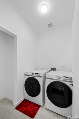 Interior, Washer