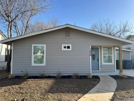 Exterior, Facade, None