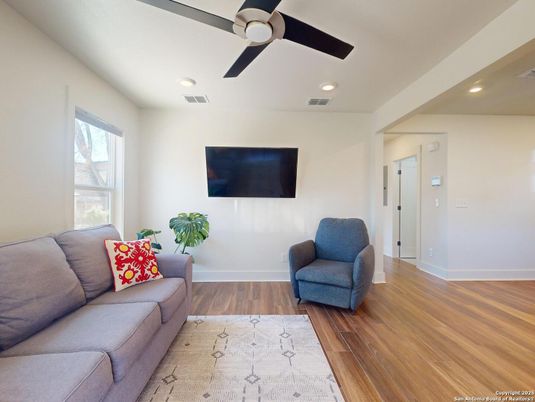 Interior, Recessed Lighting, Wood Texture Flooring