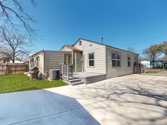 Backyard, Exterior
