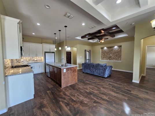 Interior, Kitchen, Living room, Pendant Lights, Recessed Lighting, Wood Texture Flooring