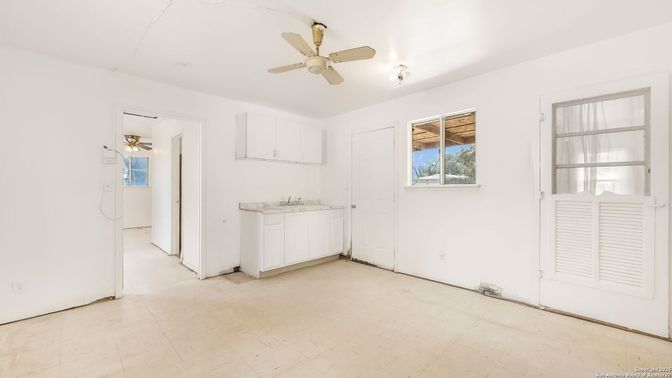 Empty room, Interior, Kitchen