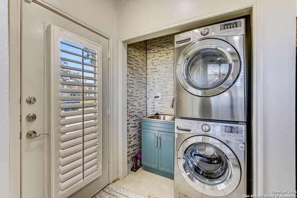 Interior, Utility Closets, Washer