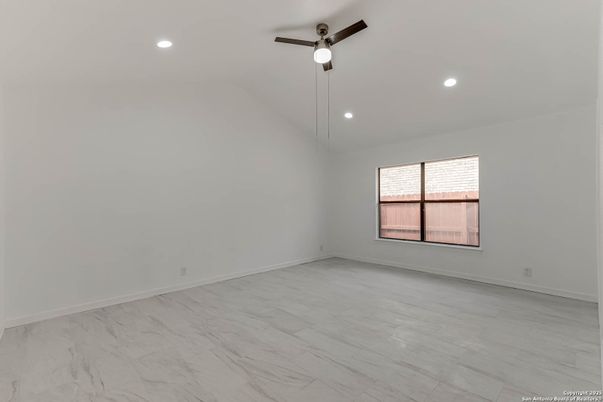 Empty room, Interior, Marble, Recessed Lighting