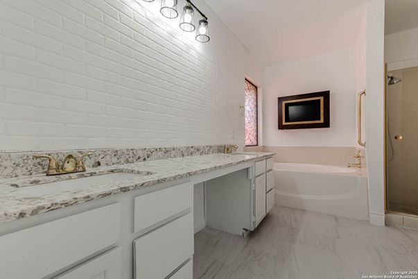 Bathroom, Dual Sink Vanities, Interior, Marble