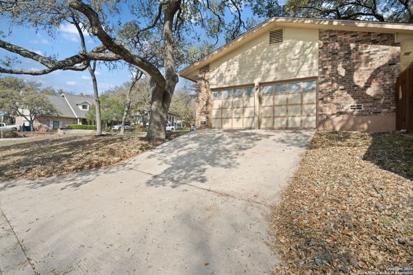 Detached Garage, Exterior
