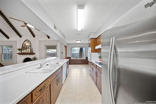 Fireplace, Interior, Kitchen