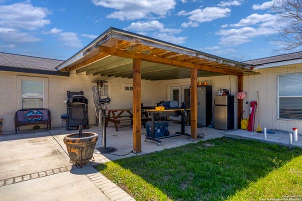 Backyard, Exterior