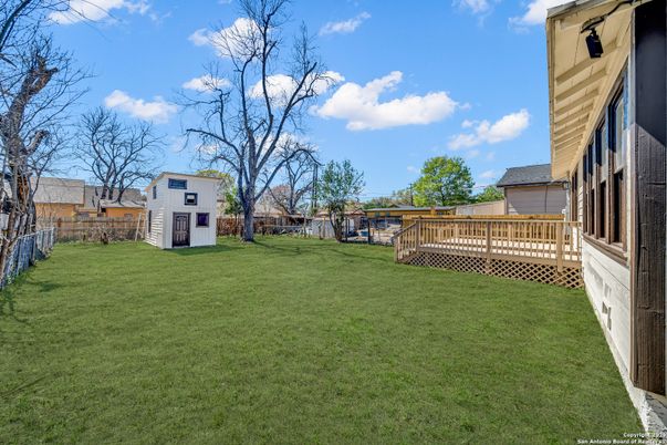 Backyard, Exterior
