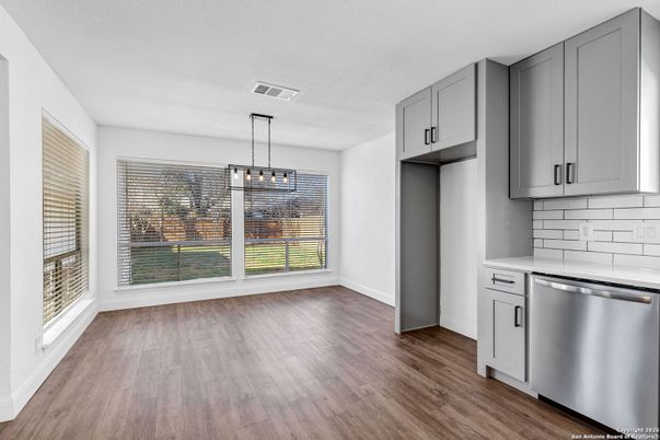 Interior, Kitchen, Pendant Lights, Wood Texture Flooring
