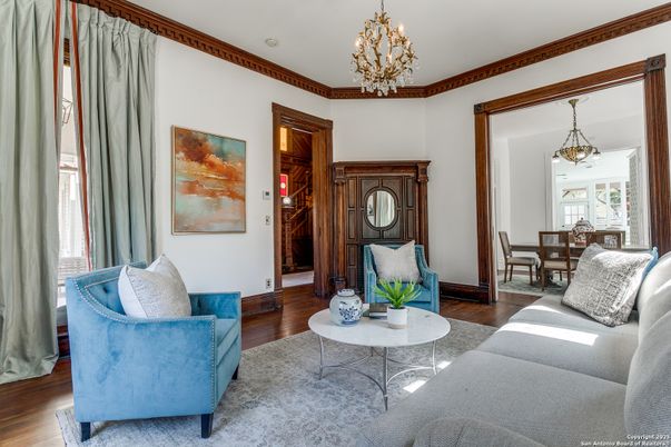 Chandelier, Dining room, Interior, Living room, Wood Texture Flooring