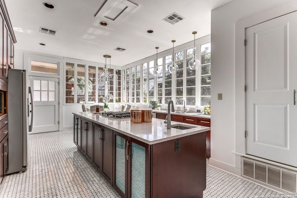 Dining room, Interior, Kitchen, Pendant Lights, Recessed Lighting