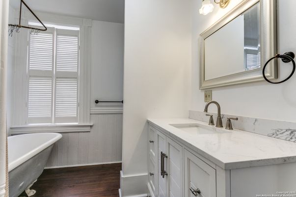 Bathroom, Interior, Wood Texture Flooring