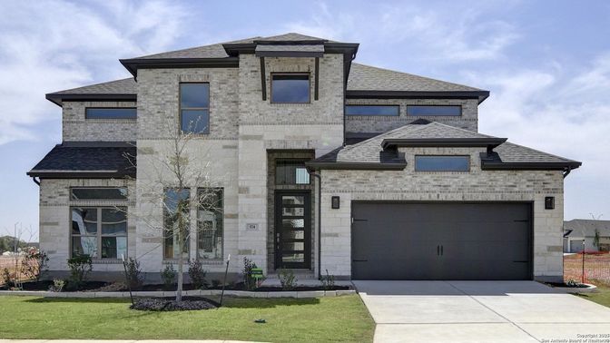 Attached, Exterior, Facade, Modern