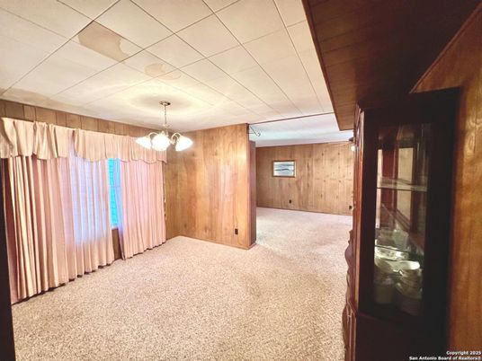 Empty room, Interior, Pendant Lights, Wooden Walls