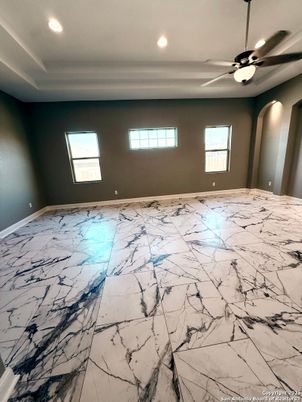 Empty room, Interior, Marble, Recessed Lighting