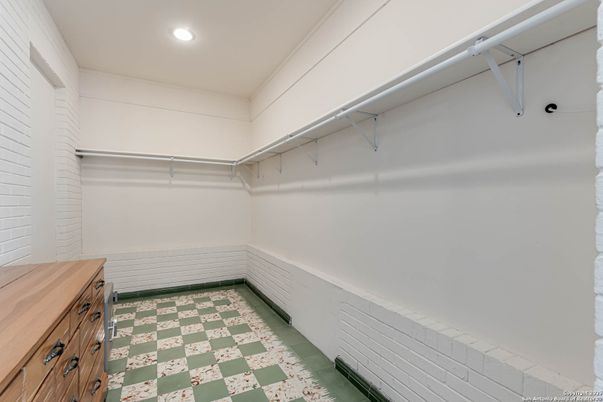 Interior, Recessed Lighting, Walk-in Closets