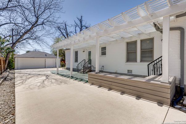 Detached Garage, Exterior