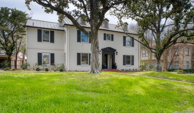 Backyard, Exterior, Facade, Georgian