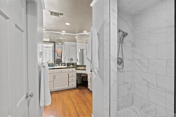 Bathroom, Interior, Marble Walls, Recessed Lighting, Wood Texture Flooring