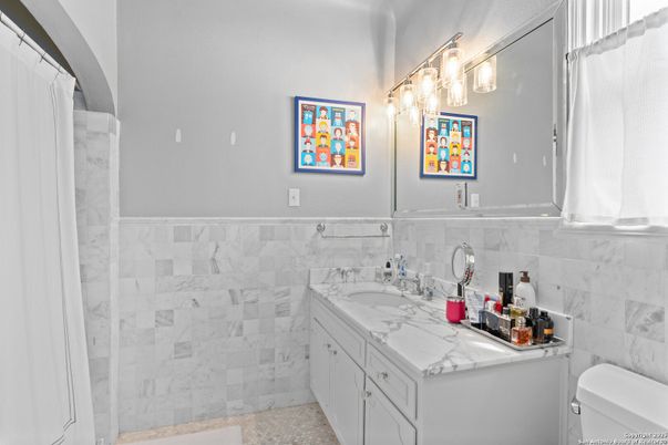 Bathroom, Dual Sink Vanities, Glass Shower, Interior, Marble Walls