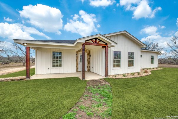 Backyard, Exterior, Facade, Farmhouse