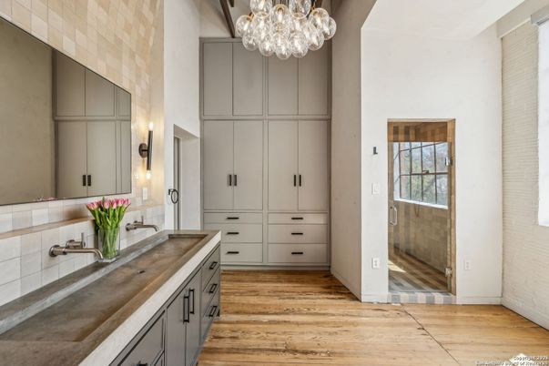 Chandelier, Interior, Wood Texture Flooring