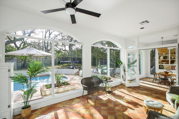 Dining room, Interior, Sun Room