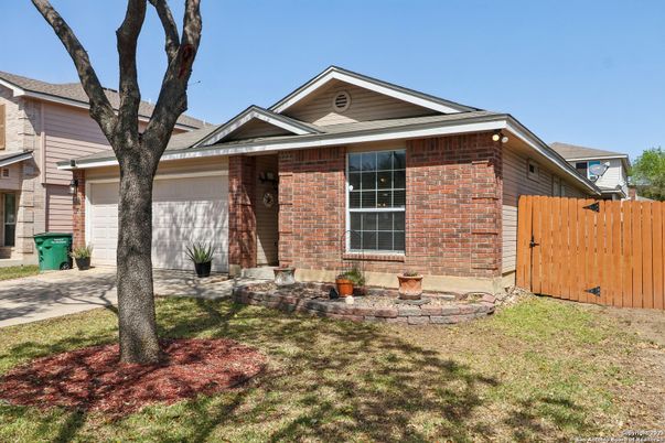 Attached, Exterior, Facade, Brick Facade, Ranch